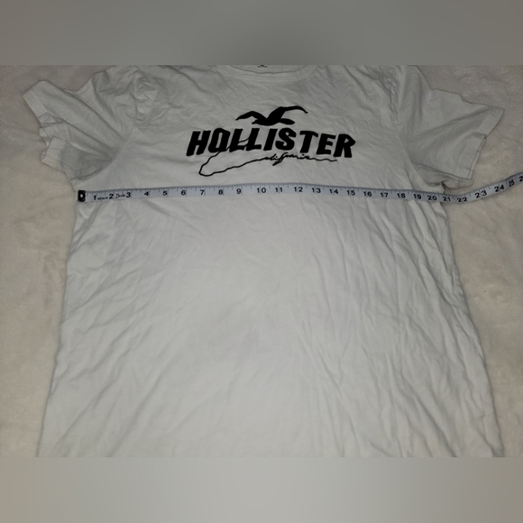 Hollister White Cotton Tee with Black Text - Picture 4 of 5